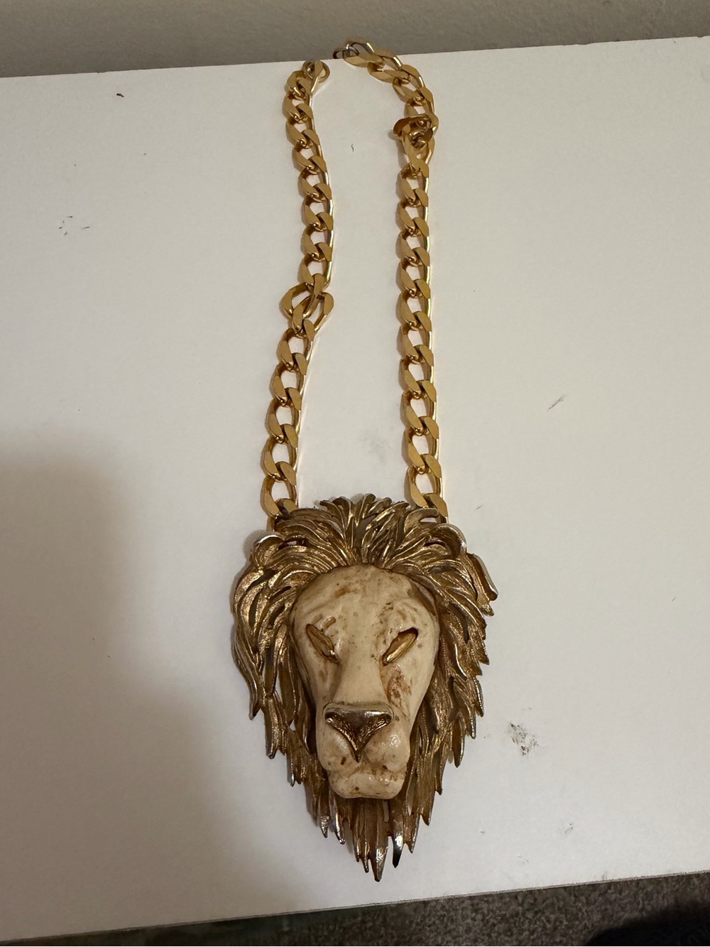 Vintage 70s LUCA RAZZA Leo Lion Head Necklace Gold Tone